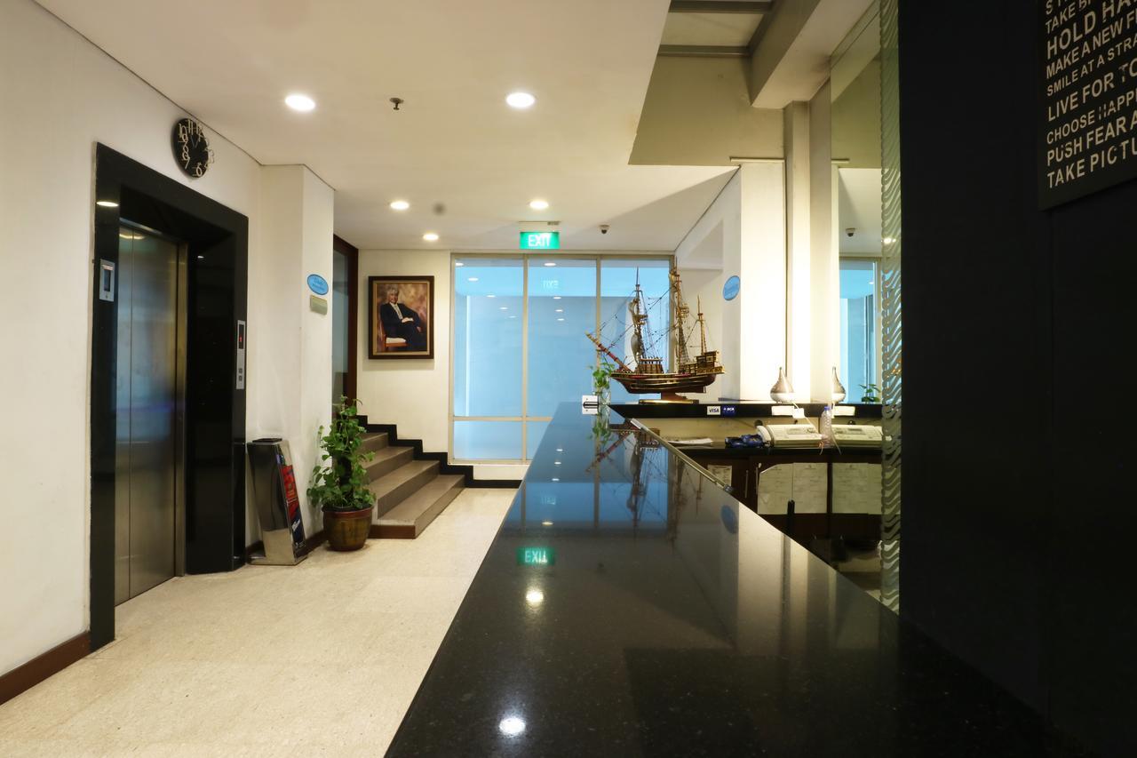 Hotel Blue Pacific Jakarta Extérieur photo