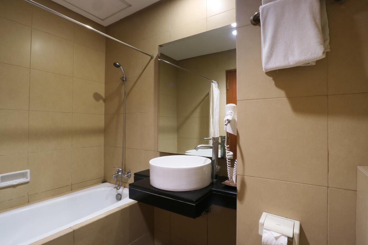 Hotel Blue Pacific Jakarta Extérieur photo