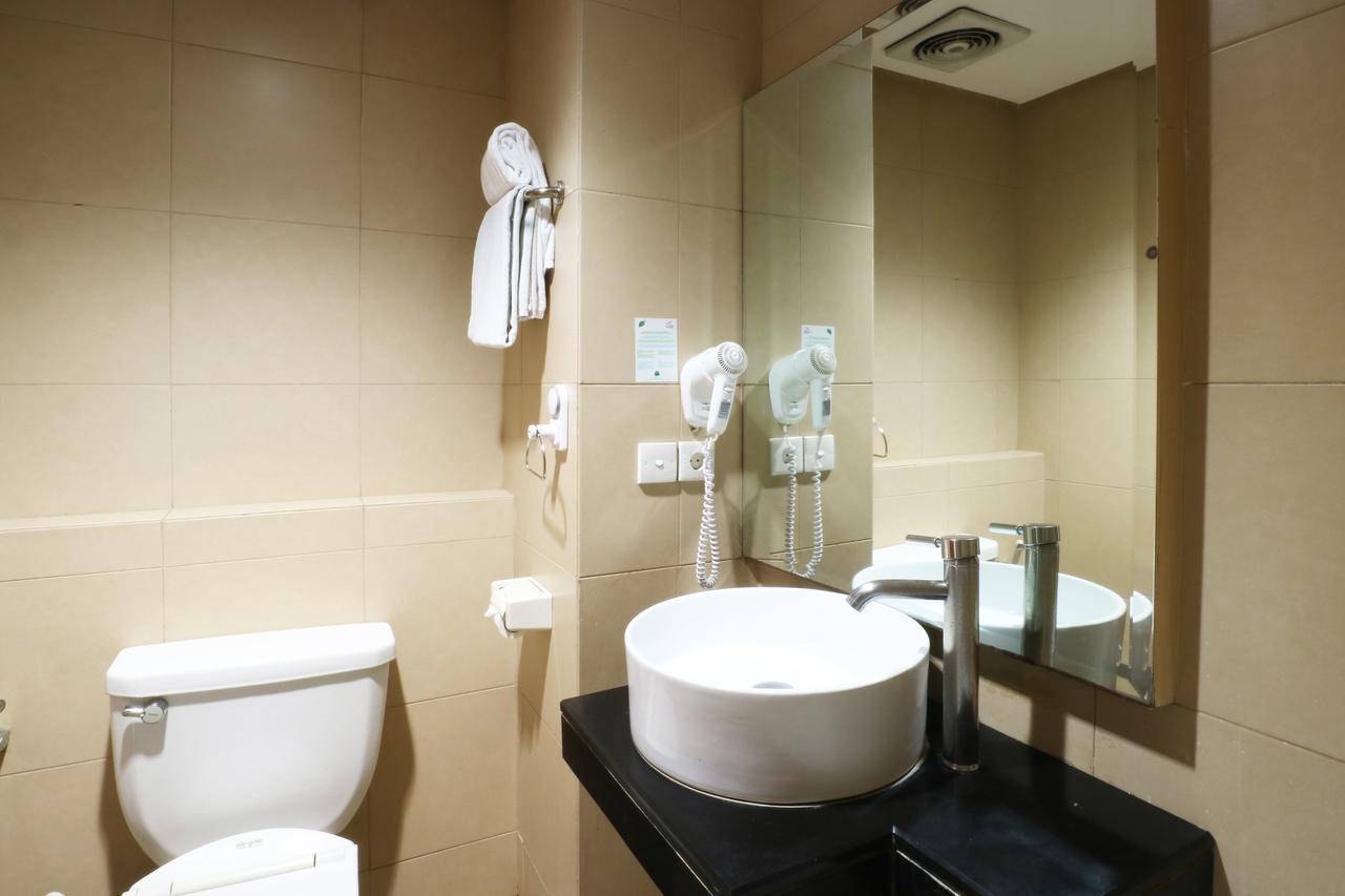 Hotel Blue Pacific Jakarta Extérieur photo